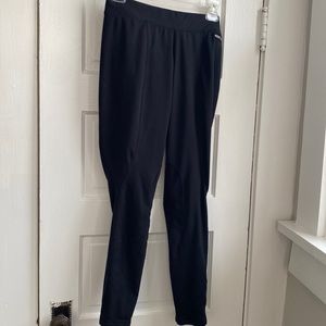 Black large Kerrits riding leggings